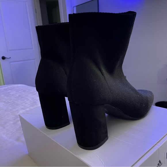 Stretchy Ankle Boots. - Picture 5 of 5